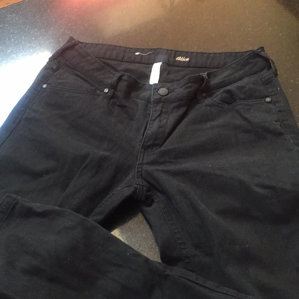 Black skinny jeans